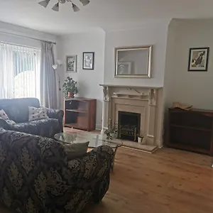 Homestay Single In Charming With The Terrace And The Cat In Sandymount, Dublin